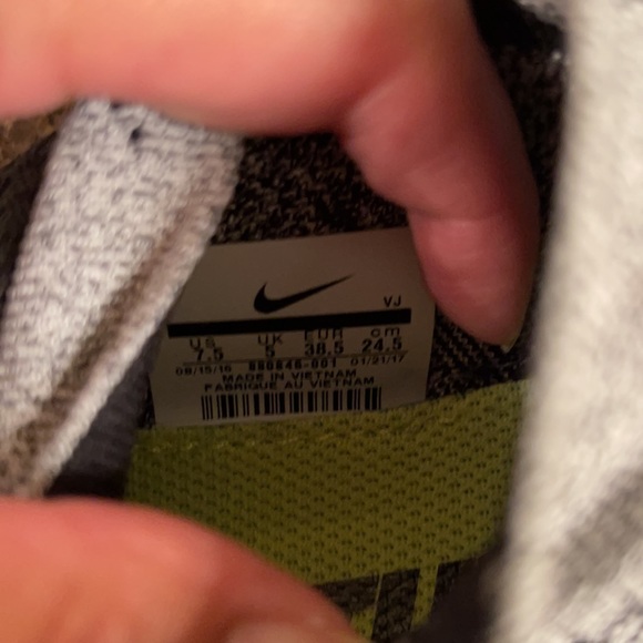 Nike Free Run Flyknit - Picture 4 of 4